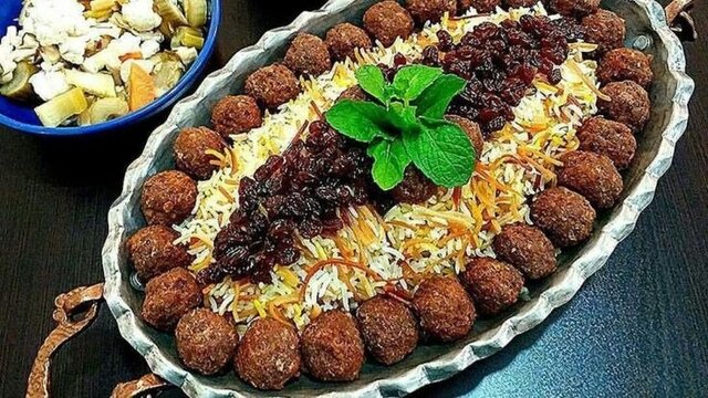 اعتقادات و خرافات درباره غذاهای شب سال نو