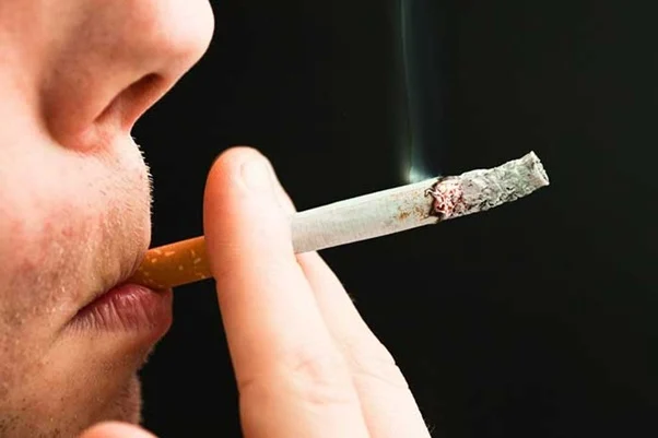 چقدر بعد از ایمپلنت دندان نباید سیگار بکشیم؟