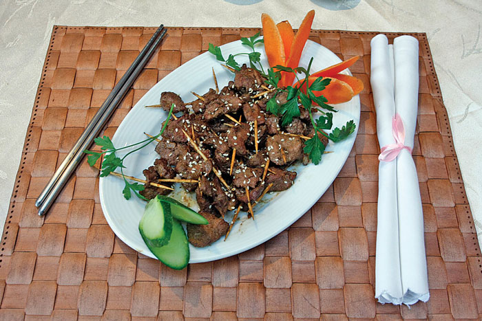 چگونه در رستوران‌های چینی غذا سفارش دهیم؟